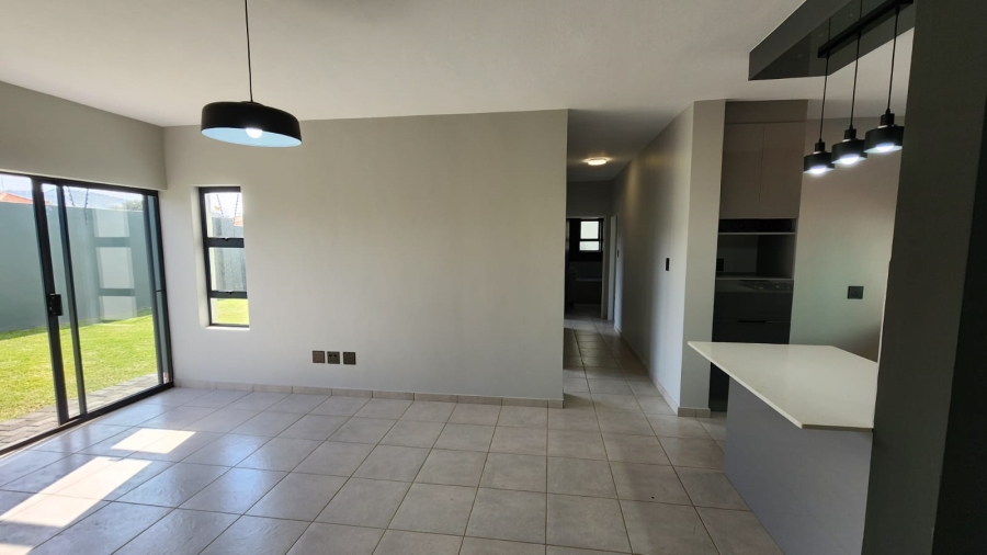 To Let 3 Bedroom Property for Rent in Waterval East North West